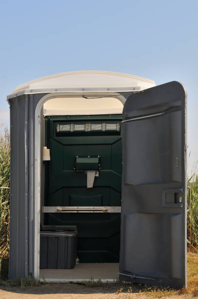 Best Portable restroom trailer rental  in Thornwood, NY
